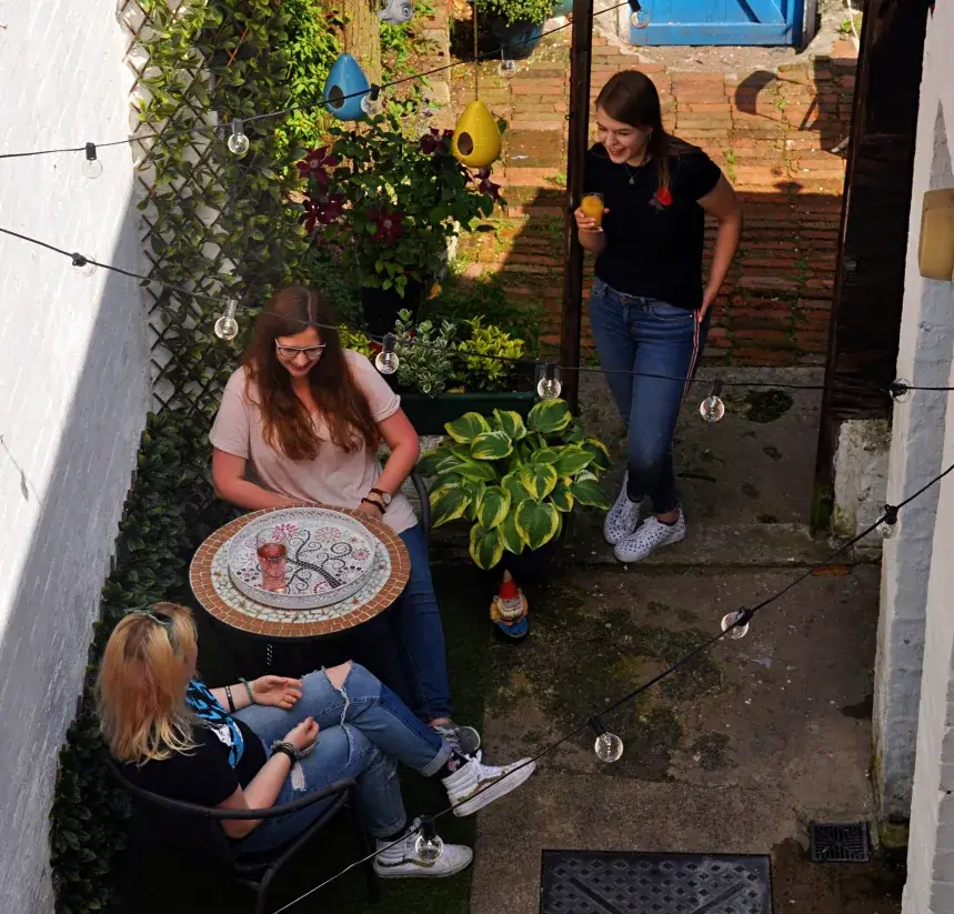 Botanical Backpackers